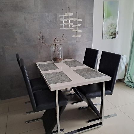 Apartament -Sweet Home Любин Экстерьер фото