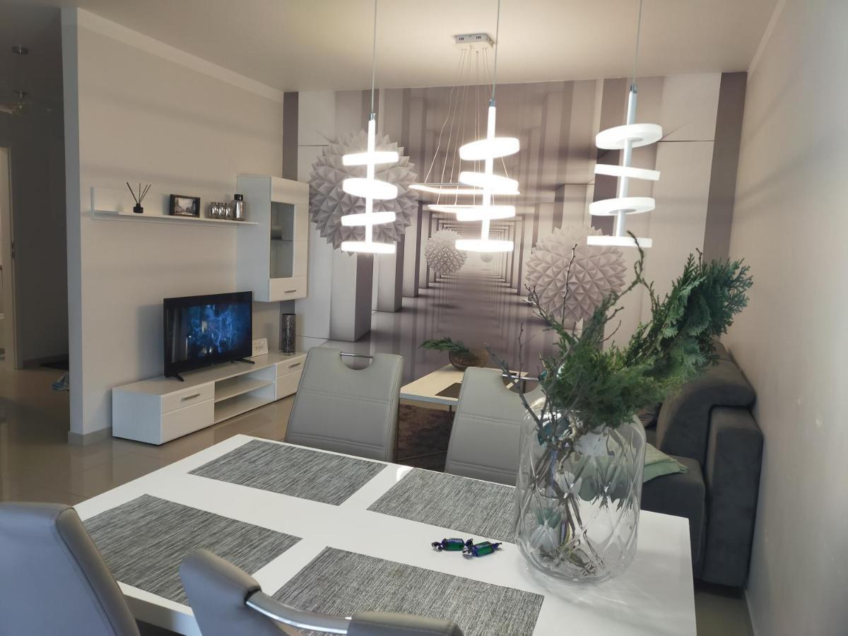 Apartament -Sweet Home Любин Экстерьер фото