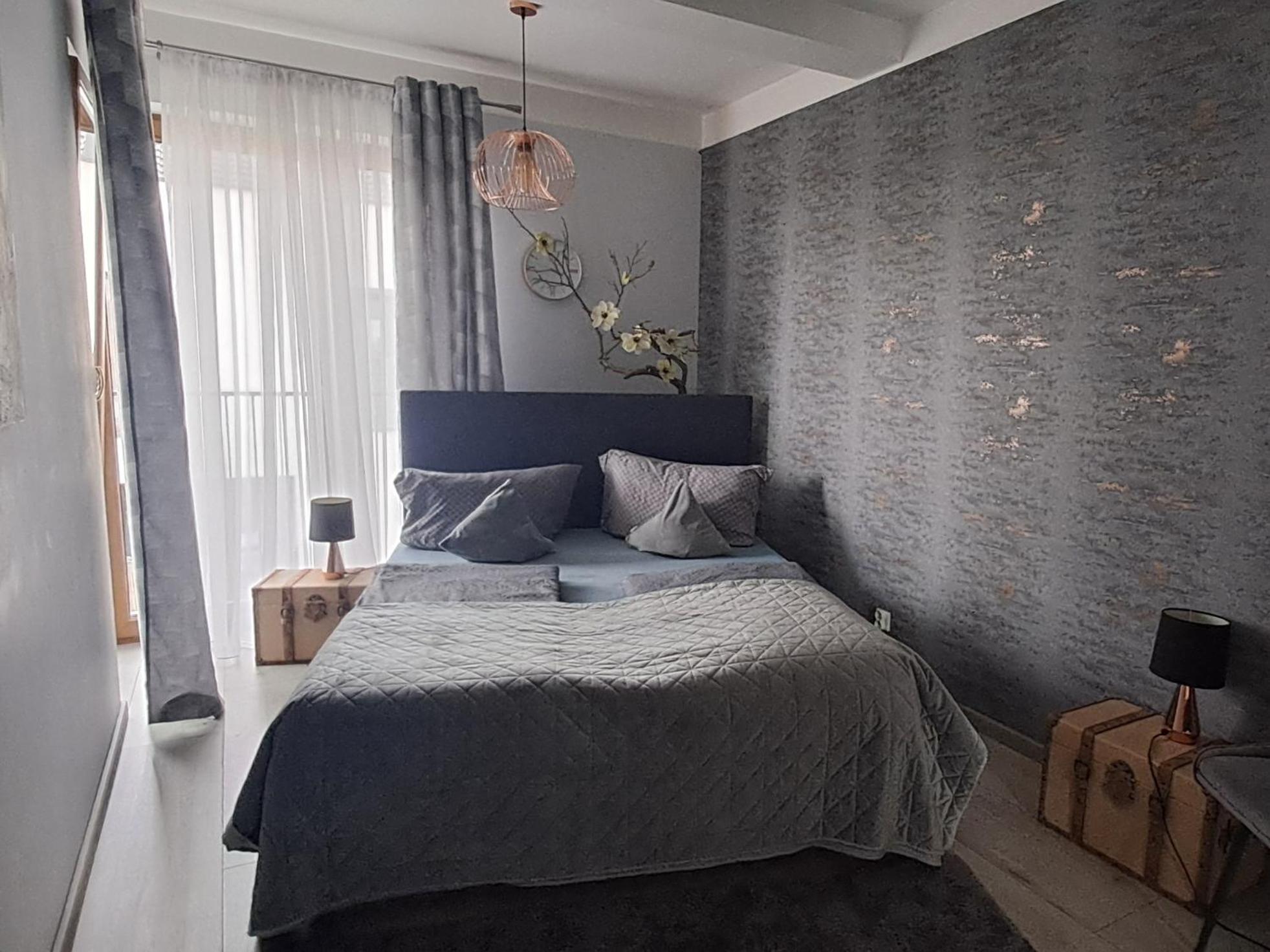 Apartament -Sweet Home Любин Экстерьер фото
